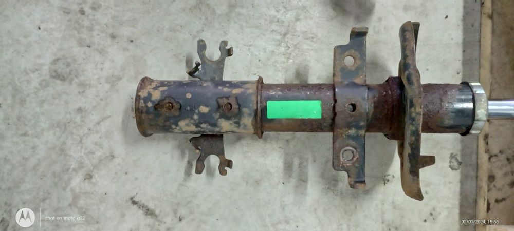 Передні стійки рено