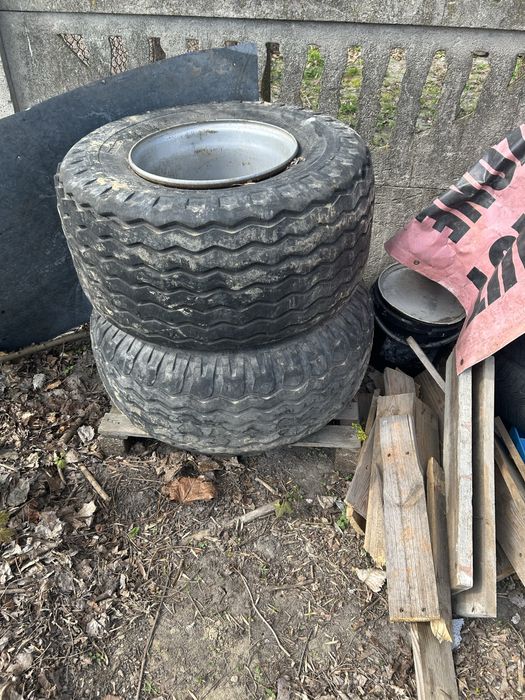 Koła przyczepy rolniczej Pronar 400/60- 15,5