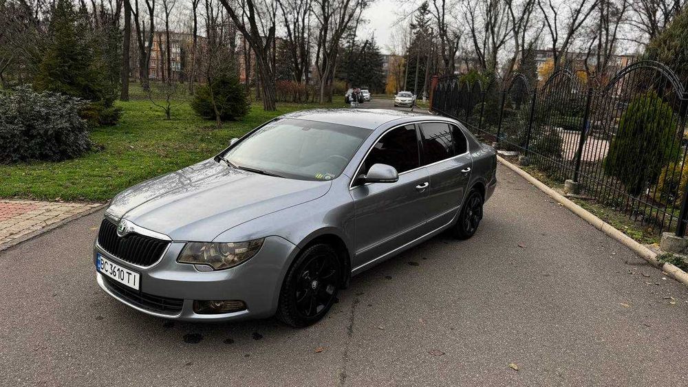 Skoda SuperB 2009 2.0 TDI AT Elegance