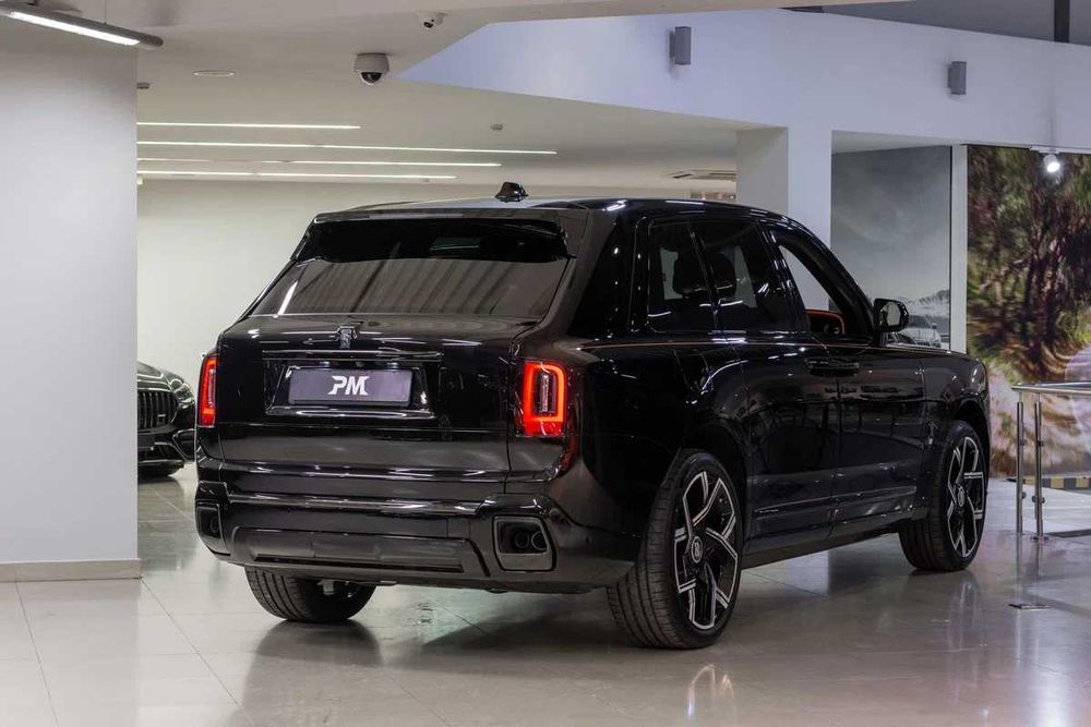 2025 Rolls-Royce Cullinan Series II Black Badge I