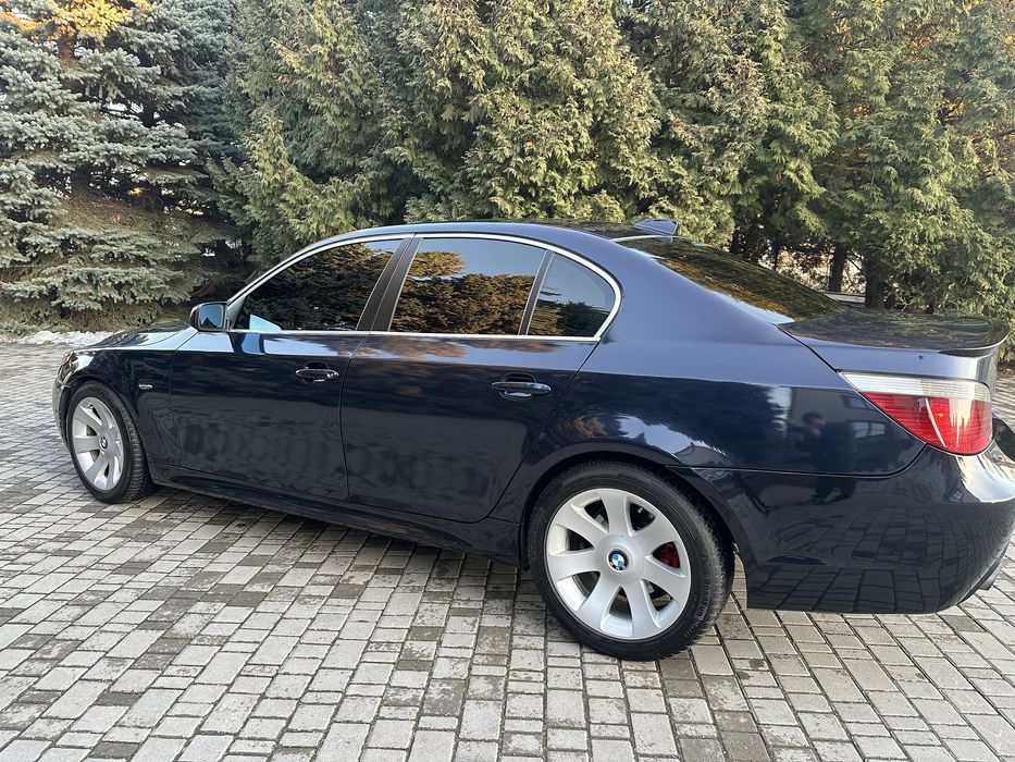 Бмв е60.              .