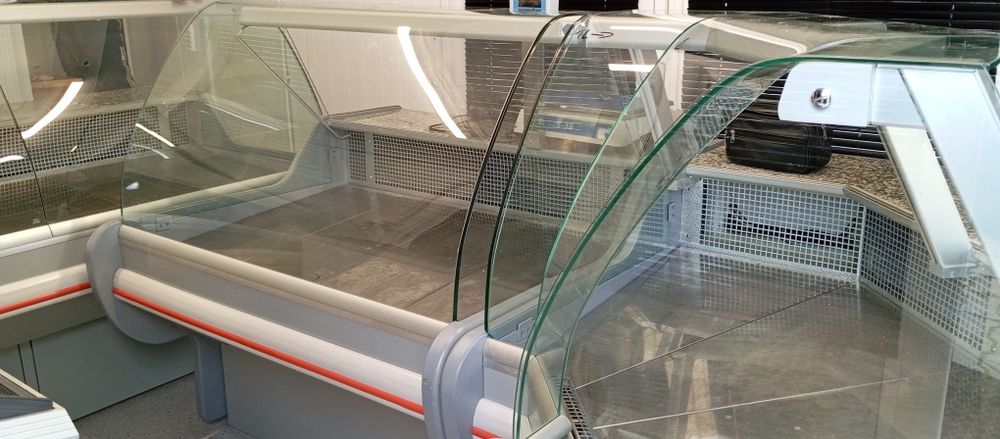 Lady chłodnicze Sprzedam lodówkę wystawową, stan dobry,