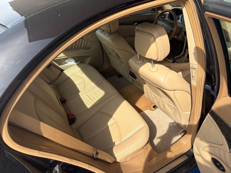 Stary niezniszczalny Mercedes W211 AVANGARDE