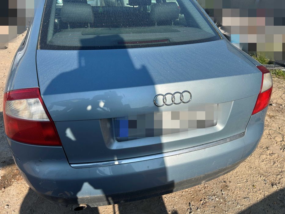 klapa bagażnika  Audi A4 B6 sedan kombi
