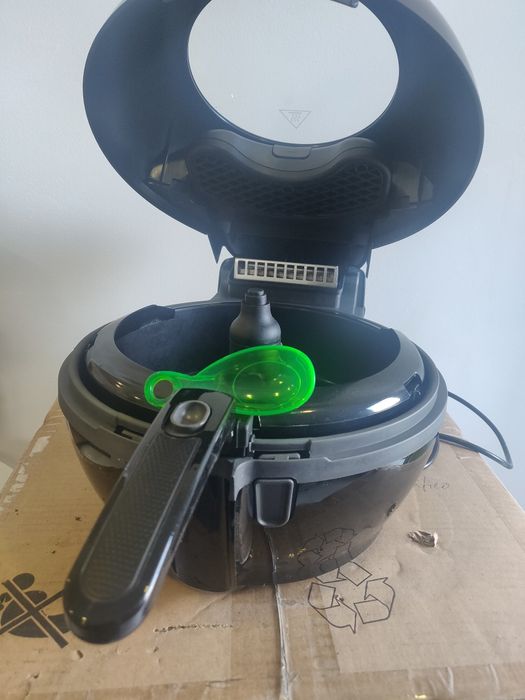Fritadeira sem óleo Tefal ActiFry Extra preta