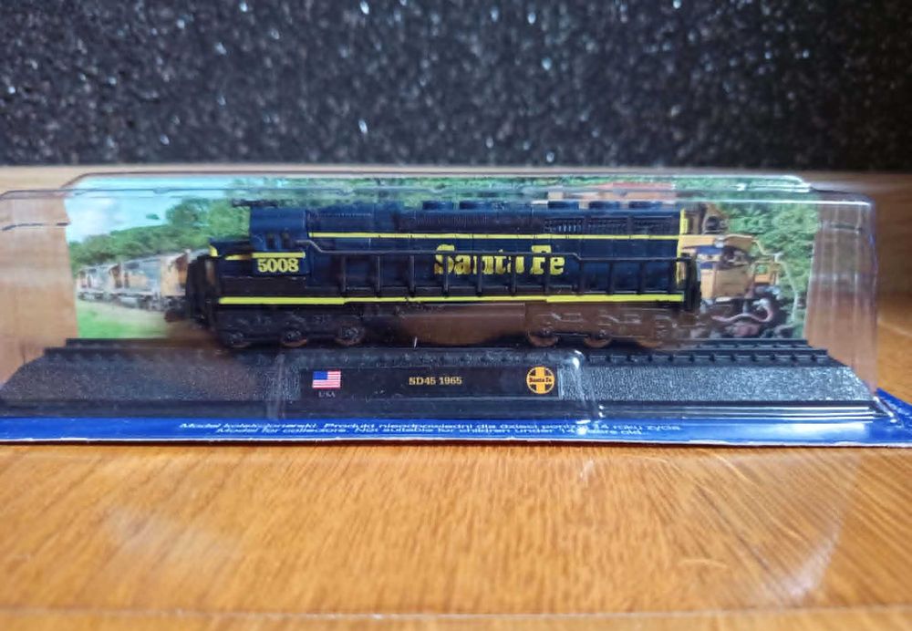 Model Amer Com lokomotywa SD45