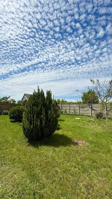 Продам гарний будинок, двоповерховий+чердак, в с. Новосілки