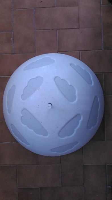 Candeeiro Branco, de tecto