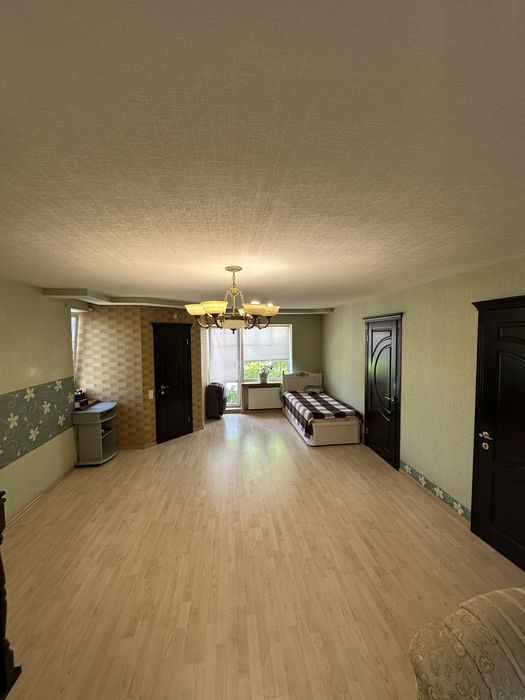 Продаж будинку в нагірній частині (район вул.Хорольська/Європейська)