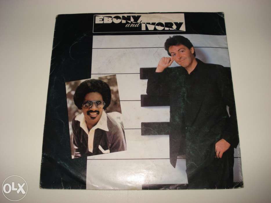 Paul McCartney - "Ebony & Ivory" (1982)