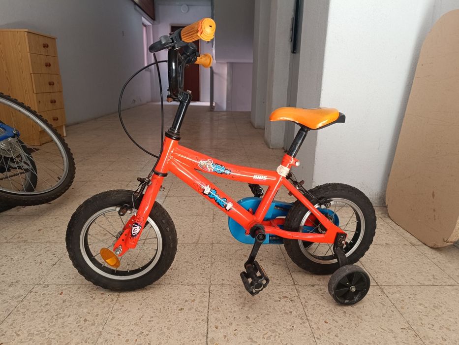 Bicicleta Infantil Berg Kids Series "Blast" Roda 12 (Com Rodinhas)