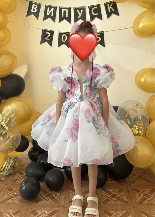 Продам сукню пишну на випускний