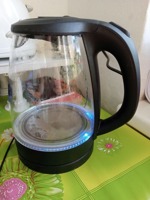 Czajnik elektryczny bezprzewodowy Tefal