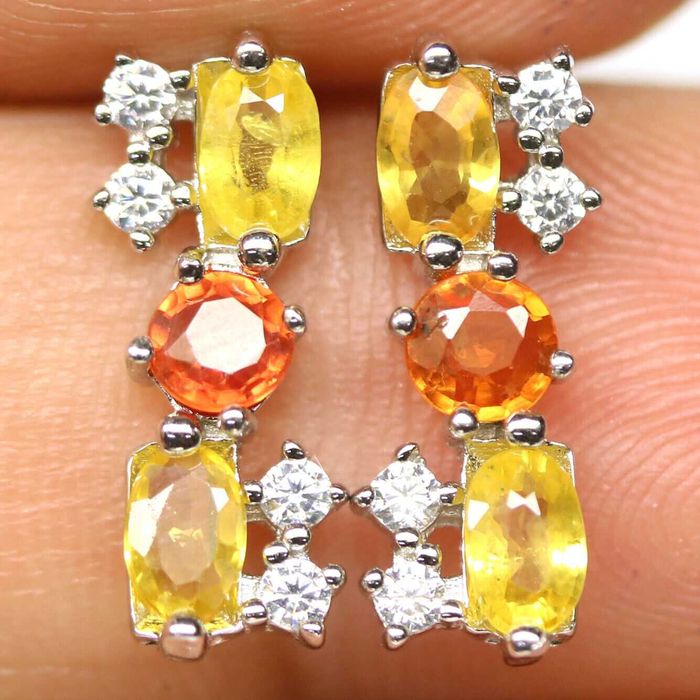 Серьги с желтым, оранжевым сапфиром. Серебро 925 пробы