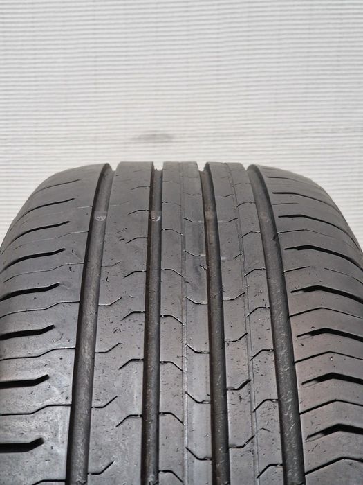 2 Pneus 215/60R17 CONTINENTAL Semi Novos