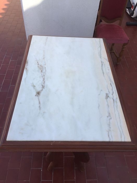 Mesa de Cozinha retangular c\ tampo em marmore