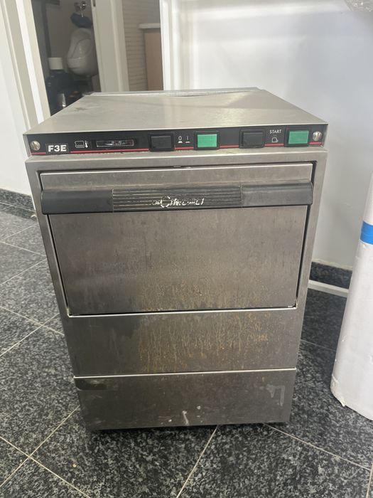 Maquina lavar copos LA CIMBALI, hotelaria