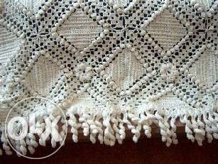 Colcha de renda feita à mão
