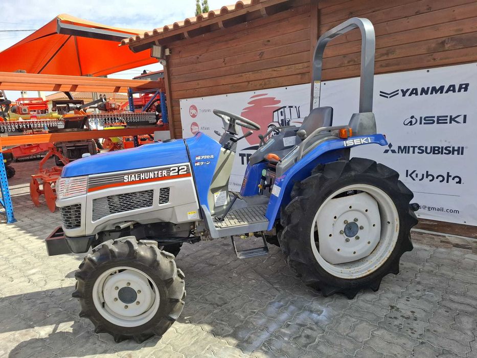 Trator Iseki Sial Hunter 22 | 4x4 | Direção Assistida | Inversor | Imaculado