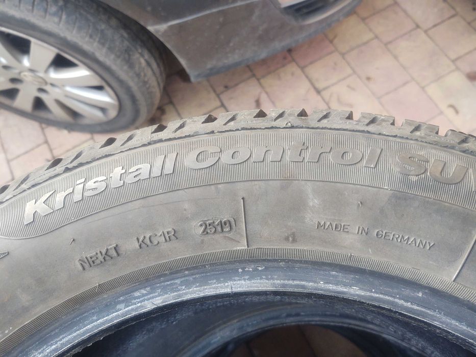 Opony zimowe 215/60/R17