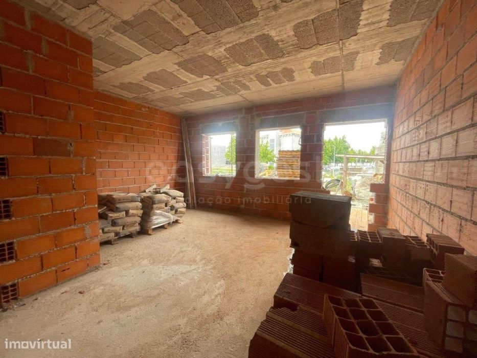 Apartamento T1 em construção, localizado em Carregal do Sal