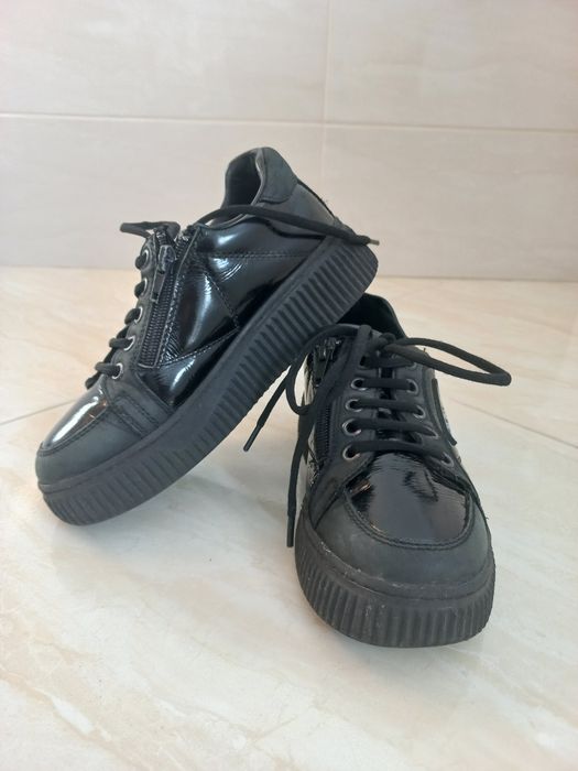 Кросівки для дівчинки