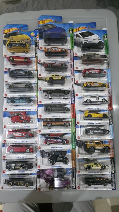 Coleção hot wheels 210 unidades - 2020 a 2026