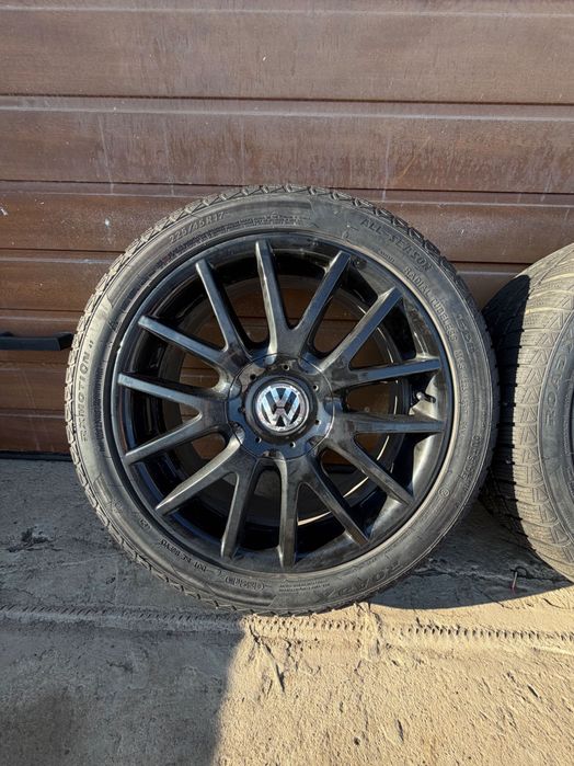 Глянцеві R17 диски чорний колір, для VW Golf 7