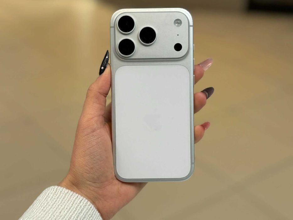 iPhone 17 Pro 256 GB Silver eSIM | bateria 100% | Łódź Manufaktura