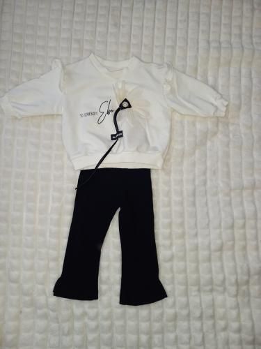 Костюм на дівчинку