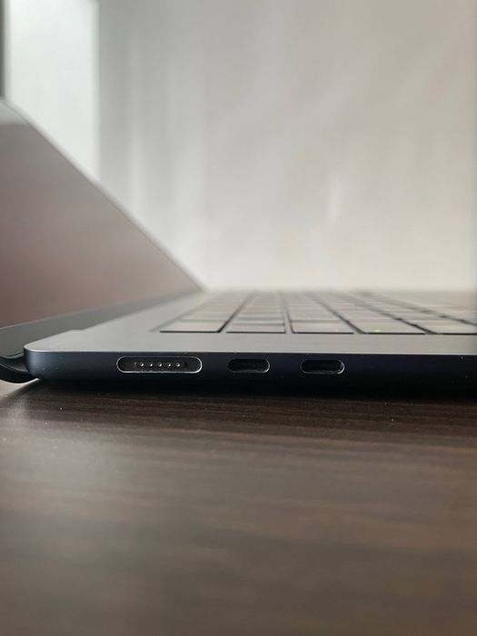 MacBook Air 15" (Apple M2)