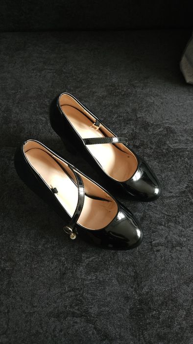 Туфлі жіночі 37 23-23.5 см чорні