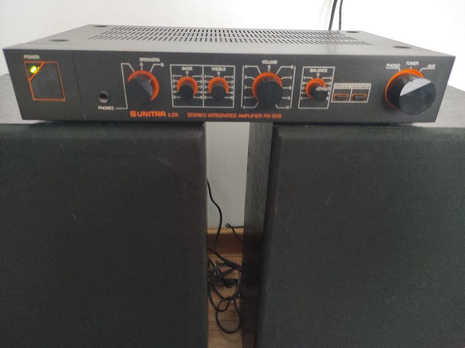 Sprzedam zestaw hi-fi UNITRA głośni sanyo