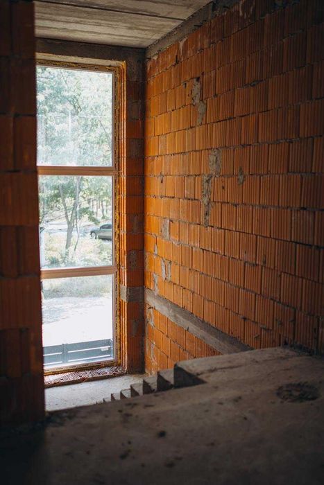 Дуплекс - лісова Буча, 146 м², багатошаровий дах, введений в експл
