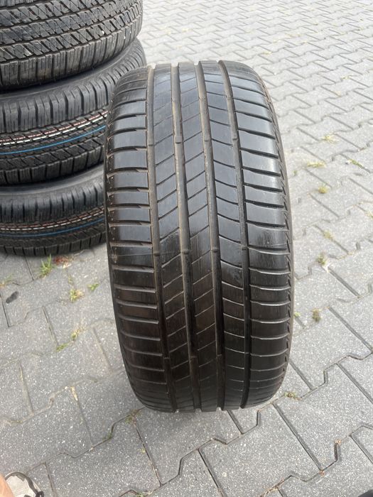 *Opona bridgestone 245/40/19 pojedynka