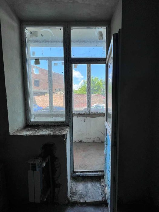 Продаж 3 кімнатної квартири по вулиці Шевченка (Рясне 1)