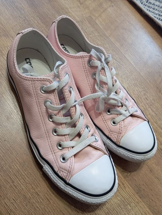 Converse 41-42 шкіряні кеди. жіночі кеди. рожеві кеди