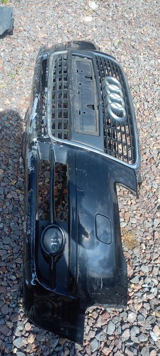 Zderzak audi A4 B7 uszkodzony