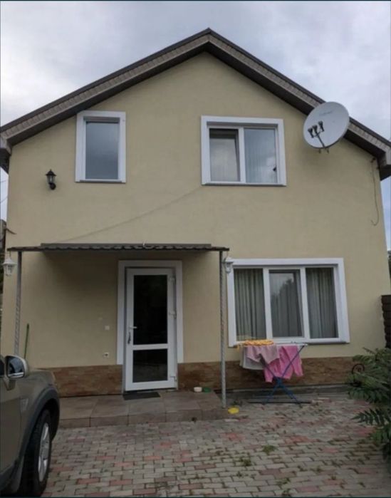 Продається окремий будинок в центрі