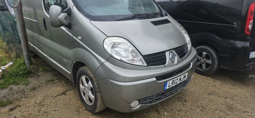 Kompletny przod vivaro trafic primastar 2.0