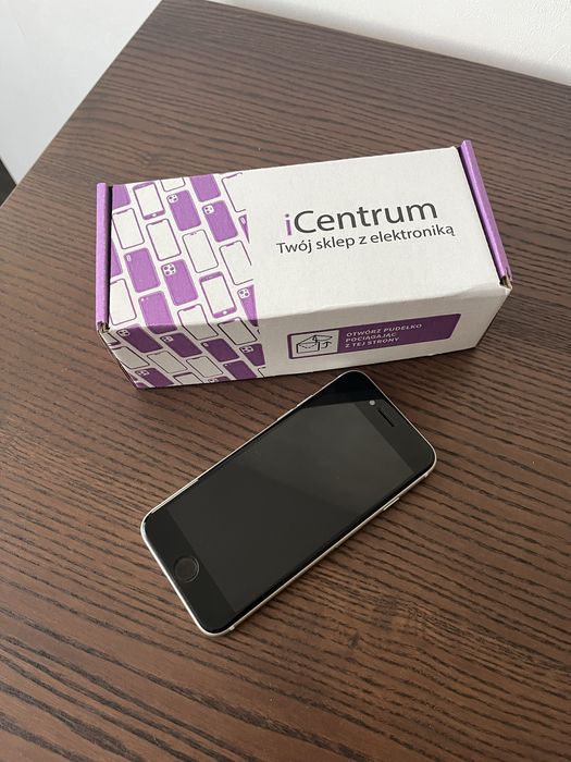 iphone se 2022 czaeno biały +21 miesiecy gwarancji