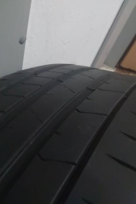 Шины лето Б/у 275/40 R20 106w комплект 4 шт 6000 тис