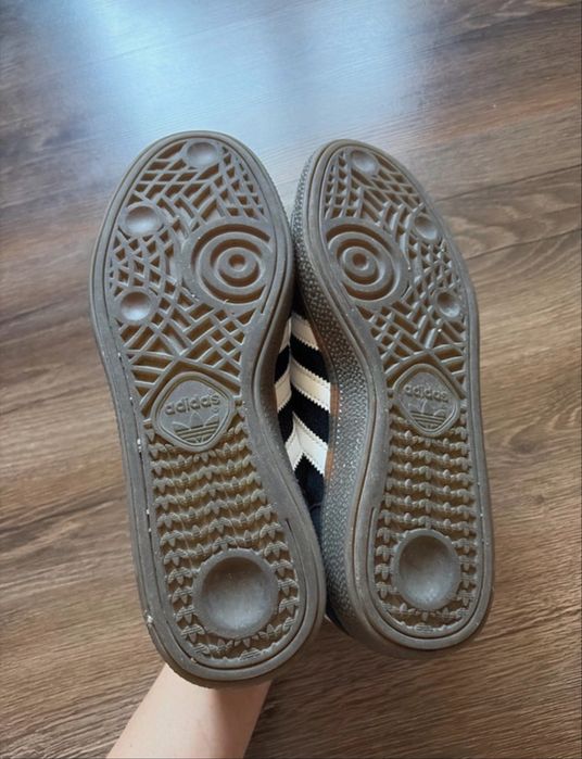 Adidas spezial.