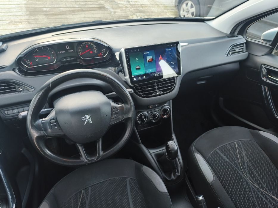 Peugeot 208 1.4 Hdi