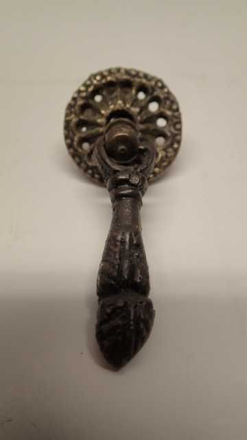 Puxadores antigos de gaveta em Bronze
