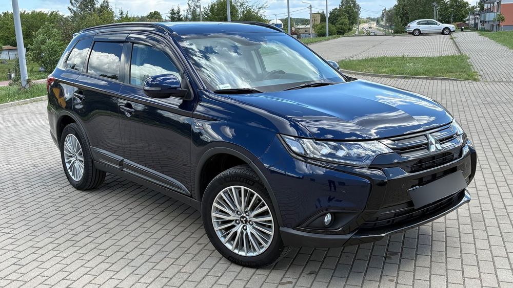 Mitsubishi Outlander Mitsubishi Outlander III 3.0 V6 4x4 LPG • 2016 • Bogata wersja.