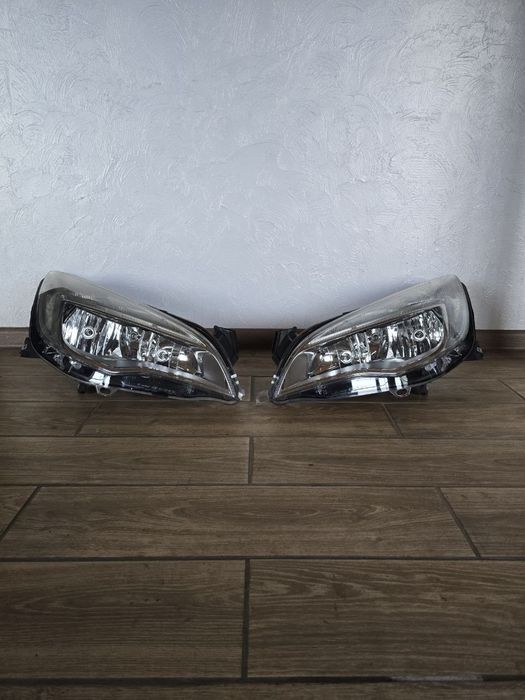 Фари Opel Astra J 2009-2012