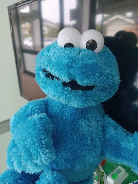 PROMO:Peluche Rua Sésamo Monstro das Bolachas 37cm(new version 2025)