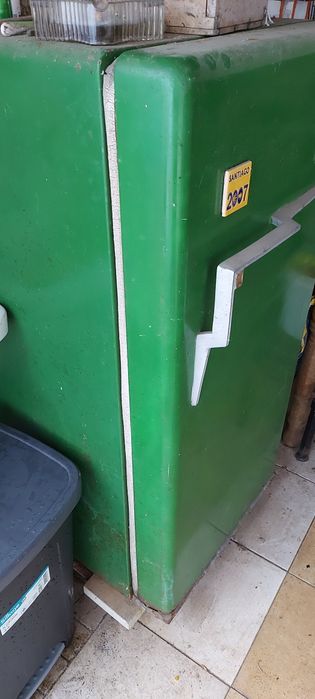 Vintage Refrigerator64585176361474126