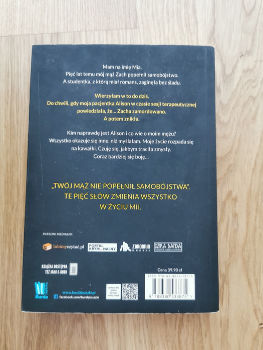 Kathryn Croft "Nie ufaj nikomu"